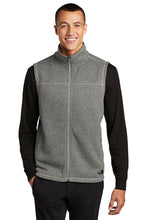 Load image into Gallery viewer, The North Face ® Sweater Fleece Vest
